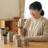 ステンレスタンブラーで温かい飲み物を楽しむ！選び方と注意点